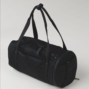 Lululemon Run Ways Black Duffel Bag